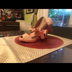 Pink Suede Pinup Pumps
